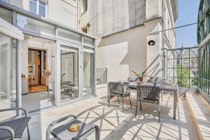 Sunlight in Paris image 8