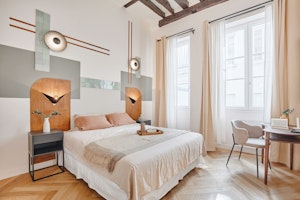 Sunlight in Paris image 7