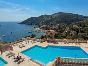 Riviera Through Glass image 10
