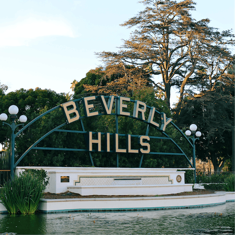 Experince the magic of LA from a peaceful corner of Beverly Hills