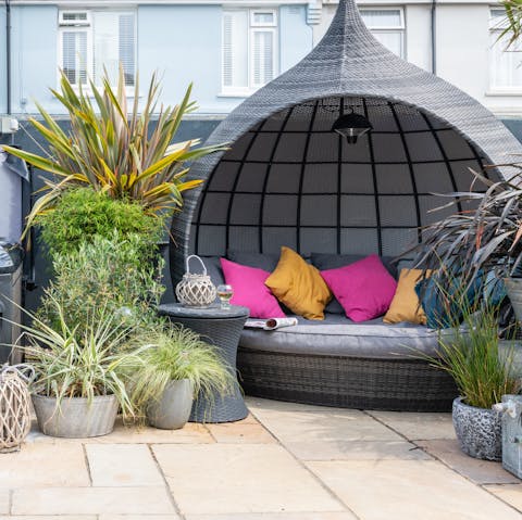 Snuggle up in the hut with a cup of tea when the sun begins to set