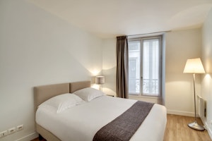 The Paris Pearl image 12