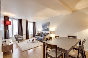The Paris Pearl image 10