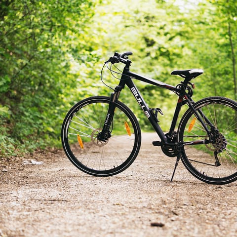 Explore the Chiltern Hills on the Trek bikes provided  