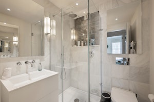 Knightsbridge Luxe image 14