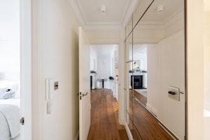 Knightsbridge Luxe image 11
