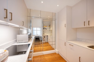 Knightsbridge Luxe image 10