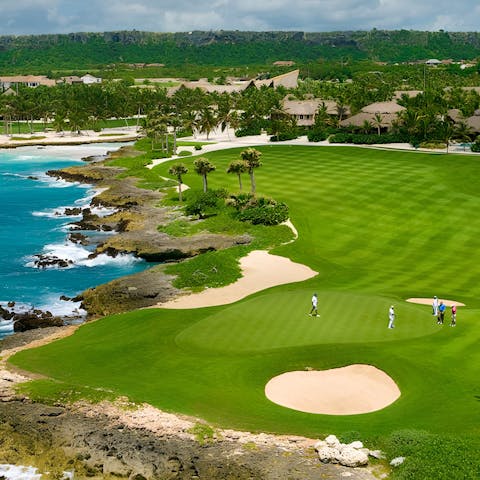 Aim for a hole-in-one on a world-class golf course without leaving the resort