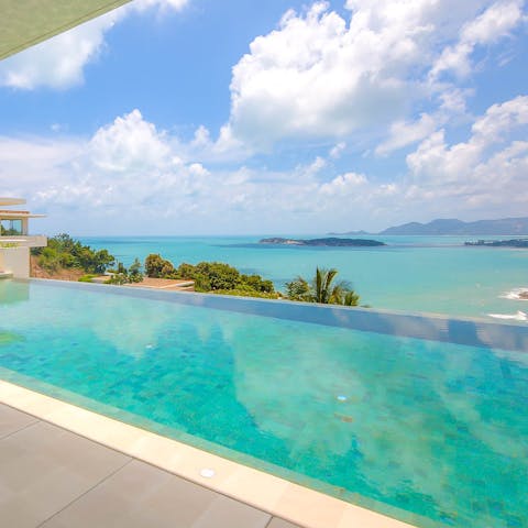 Take a refreshing dip in the saltwater pool with stunning views before you 