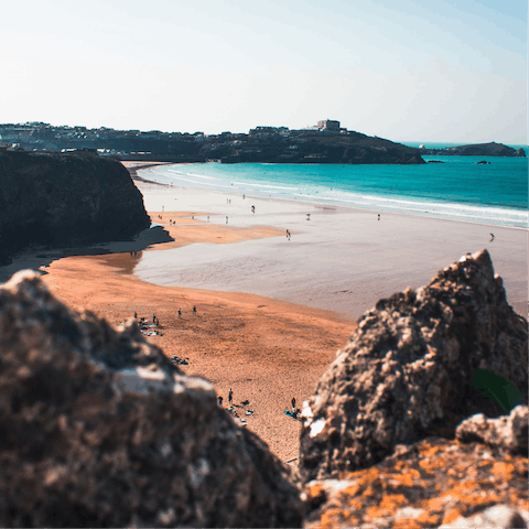 Walk just twelve minutes to the beautiful beach