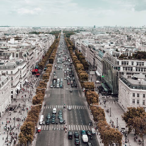 Stay just a three-minute walk from the famous  Avenue des Champs-Elysées