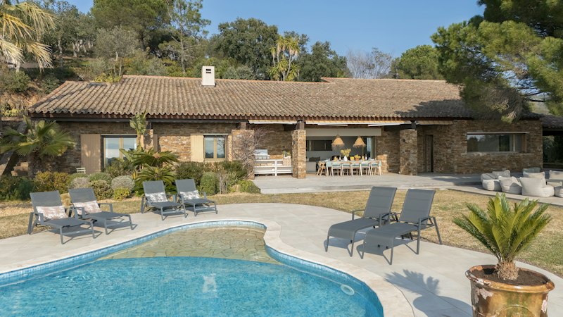 Velvet Villa main image
