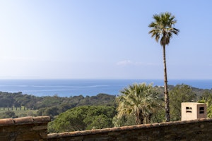 Velvet Villa image 3