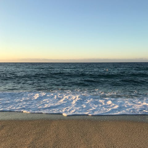 Take a short stroll to the beach to paddle and build sandcastles