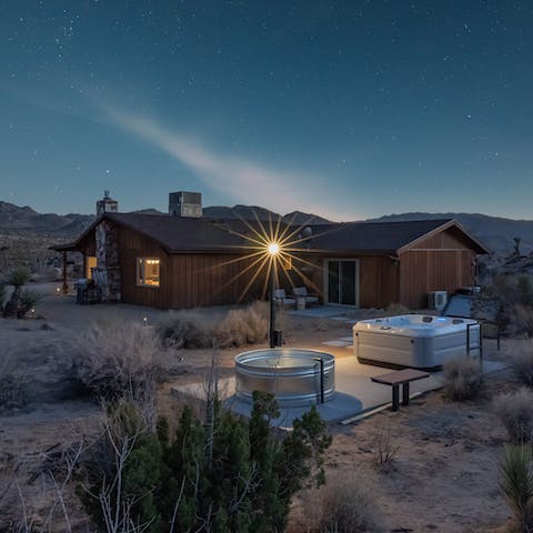 Catch a shooting star from the hot tub