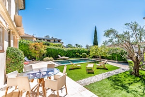 French Riviera Garden image 3