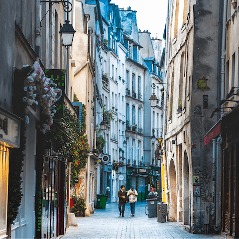 Explore the trendy Marais district on your doorstep