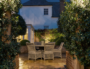 Chichester Garden Retreat image 10
