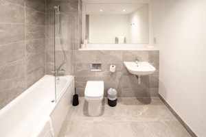Your Skyline Suite image 10