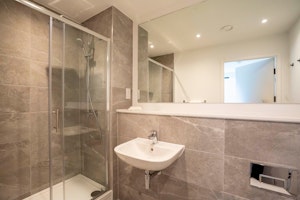 Your Skyline Suite image 5