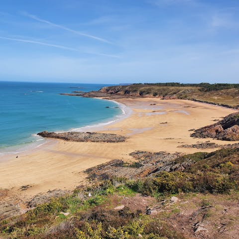 Take a picnic to the beach and enjoy the sea air – Plage de Nantois is a short drive away