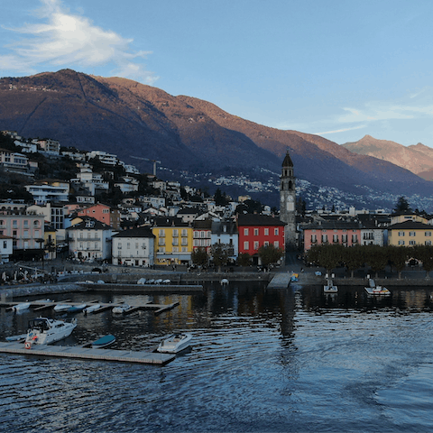 Explore the lakes and waterfront of Ascona on your doorstep