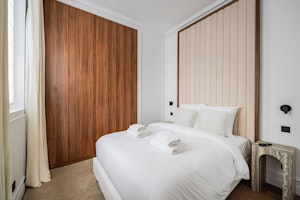 The Minimal Light image 10