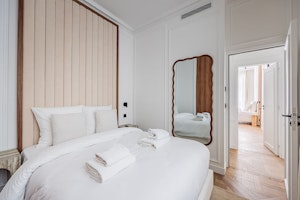 The Minimal Light image 9