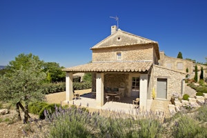 Gordes Hideaway image 6