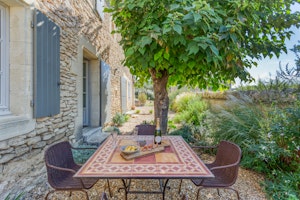 Gordes Hideaway image 4