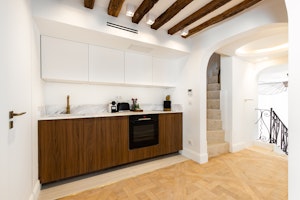 Saint-Germain Nest image 3
