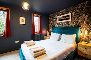 Bold in Colour image 12