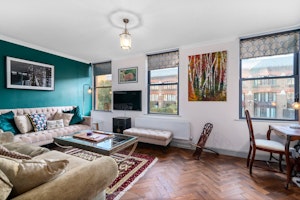 Perfect In Pimlico image 9