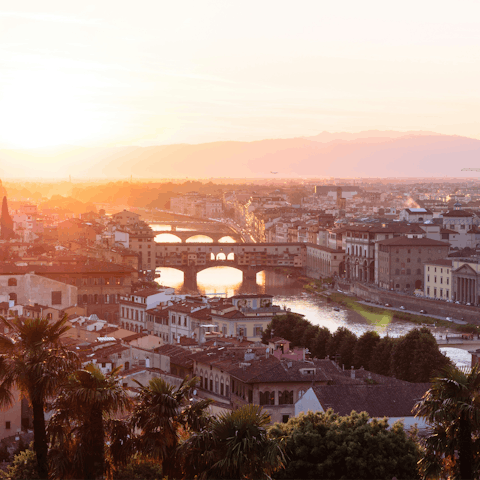 Begin your stay in Florence with a stroll to Ponte Vecchio