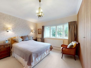 North London Residence image 12
