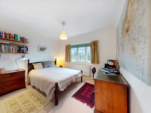 North London Residence image 9