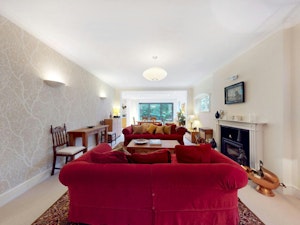 North London Residence image 5