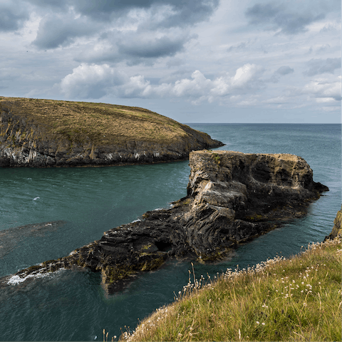 Take in the glorious views of Cardigan Bay from the Llanbedrog walking trail to Mynydd Tir-y-Cwmwd