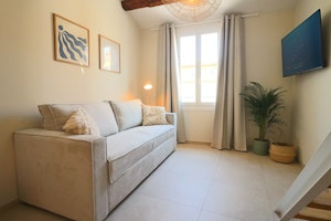 Antibes Gem image 10