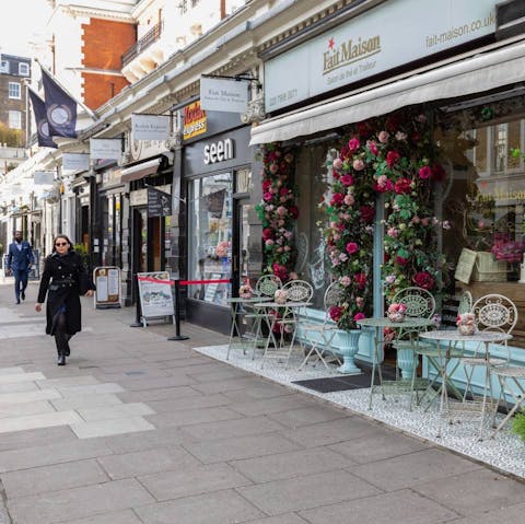 Discover South Kensington's many shops, eateries, and museums