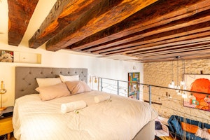 Rainbow Abode image 10