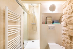 Rainbow Abode image 9