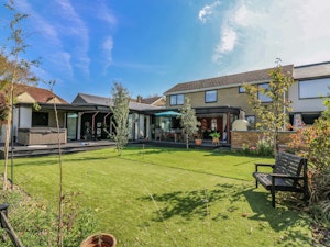 Oxfordshire Retreat image 11