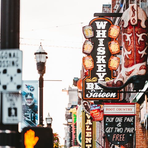 Take a stroll around Downtown Nashville, minutes away by car