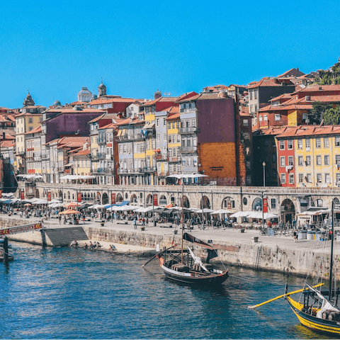 Take the easily accessible public transport or walk to Porto's riverside