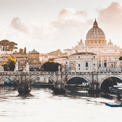 Explore the endless history of Rome 