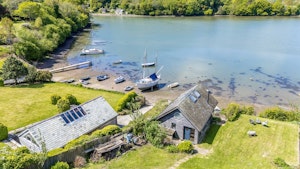 The Quiet Mooring image 9