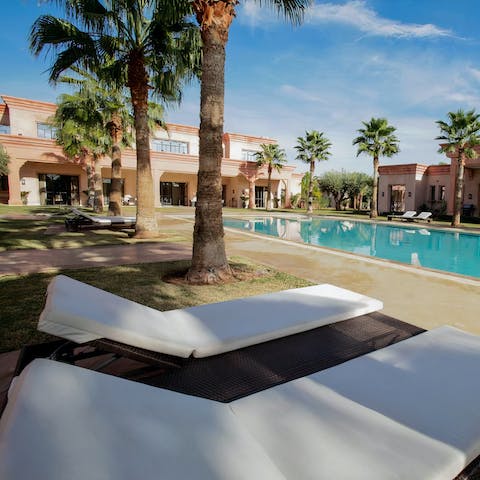 Grab your favourite magazine and lie back on one of the plus sun beds for a while 