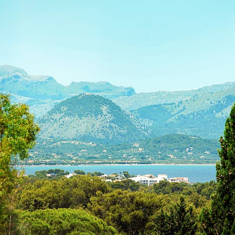 Enjoy breathtaking views of mountains and the bay of Pollença