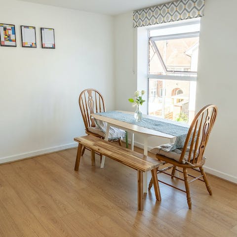 Sit down for a group breakfast at the dining table